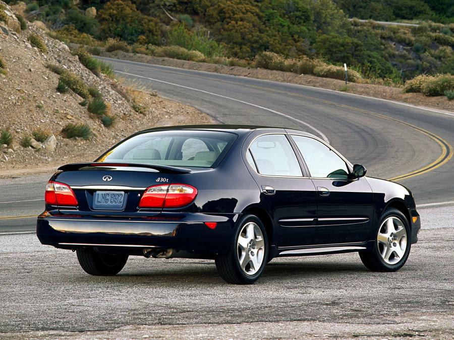  Infiniti I30 1999 года  (фото 5 из 9)